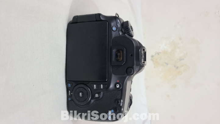 Canon 60D Only body  Problem